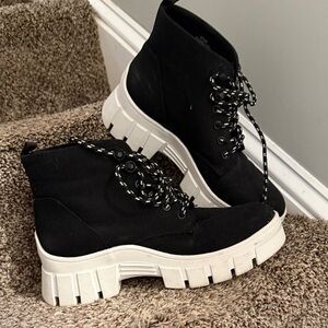 Guess Black and White Lace Up Platform Boots